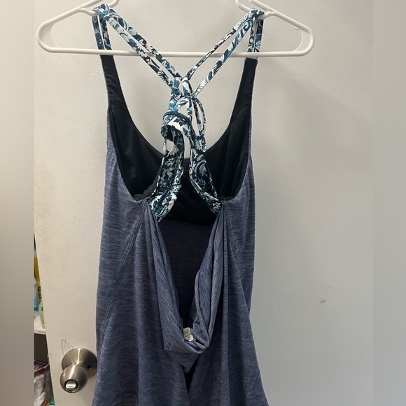 LULULEMON SIZE 10 Workout top - Picture 2 of 2